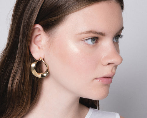 Fluid Earrings Gold